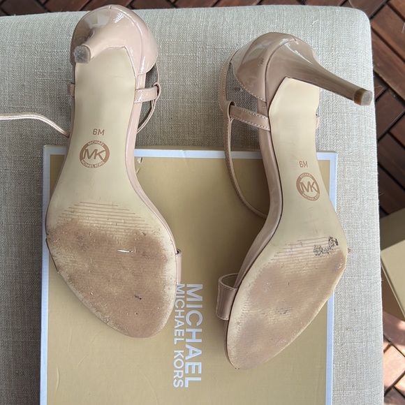 Michael Kors Simone Mid-Strap Sandal - Picture 5 of 6